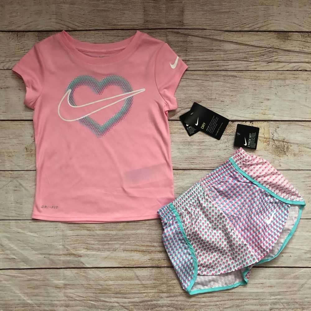 Nike Dri-Fit 2-piece set - NEW